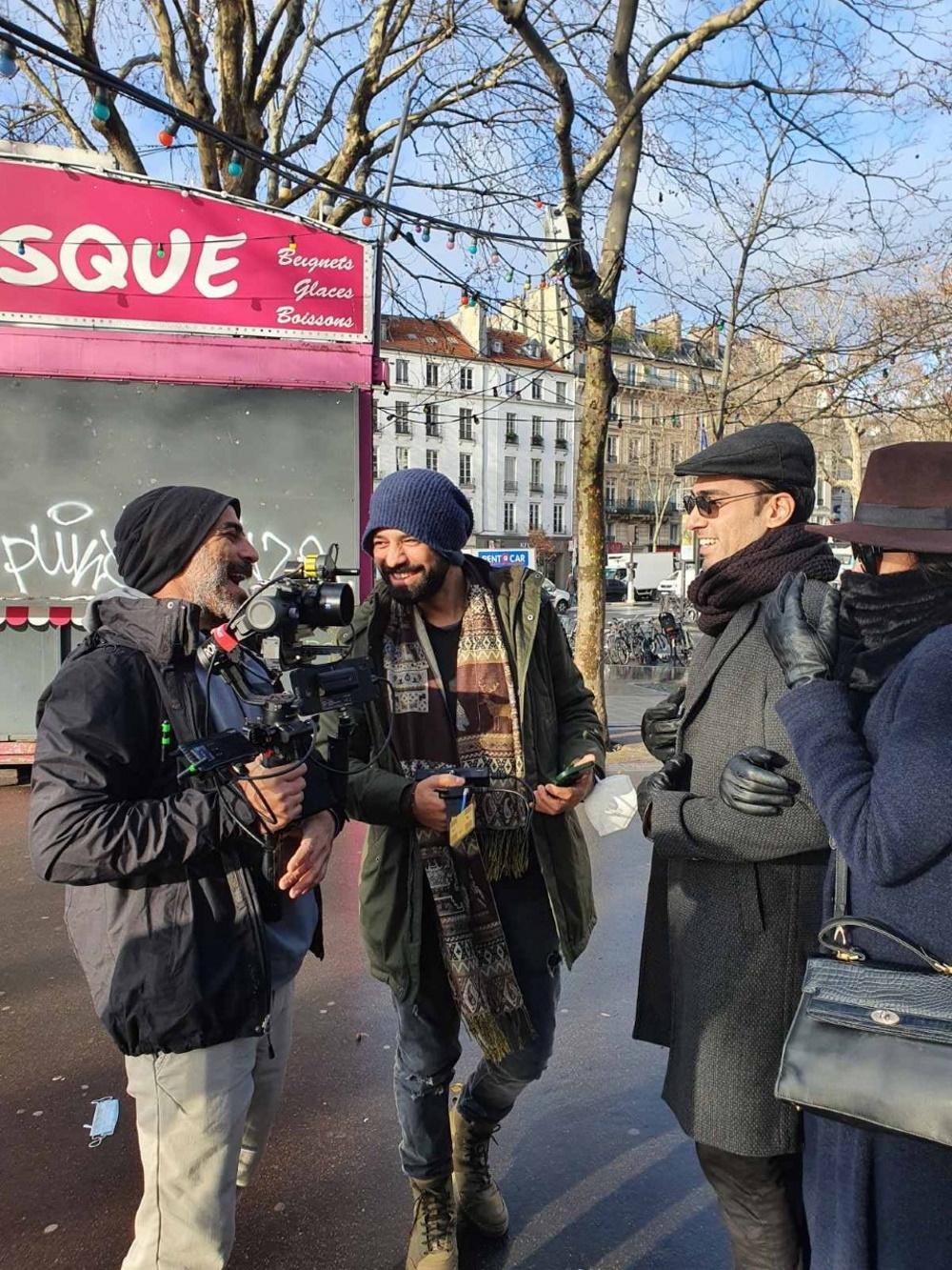 Η Γη της Ελιάς: Το Ταξίδι του μέλιτος στο Παρίσι του Γιώργη και της Ιουλία – Φωτογραφίες