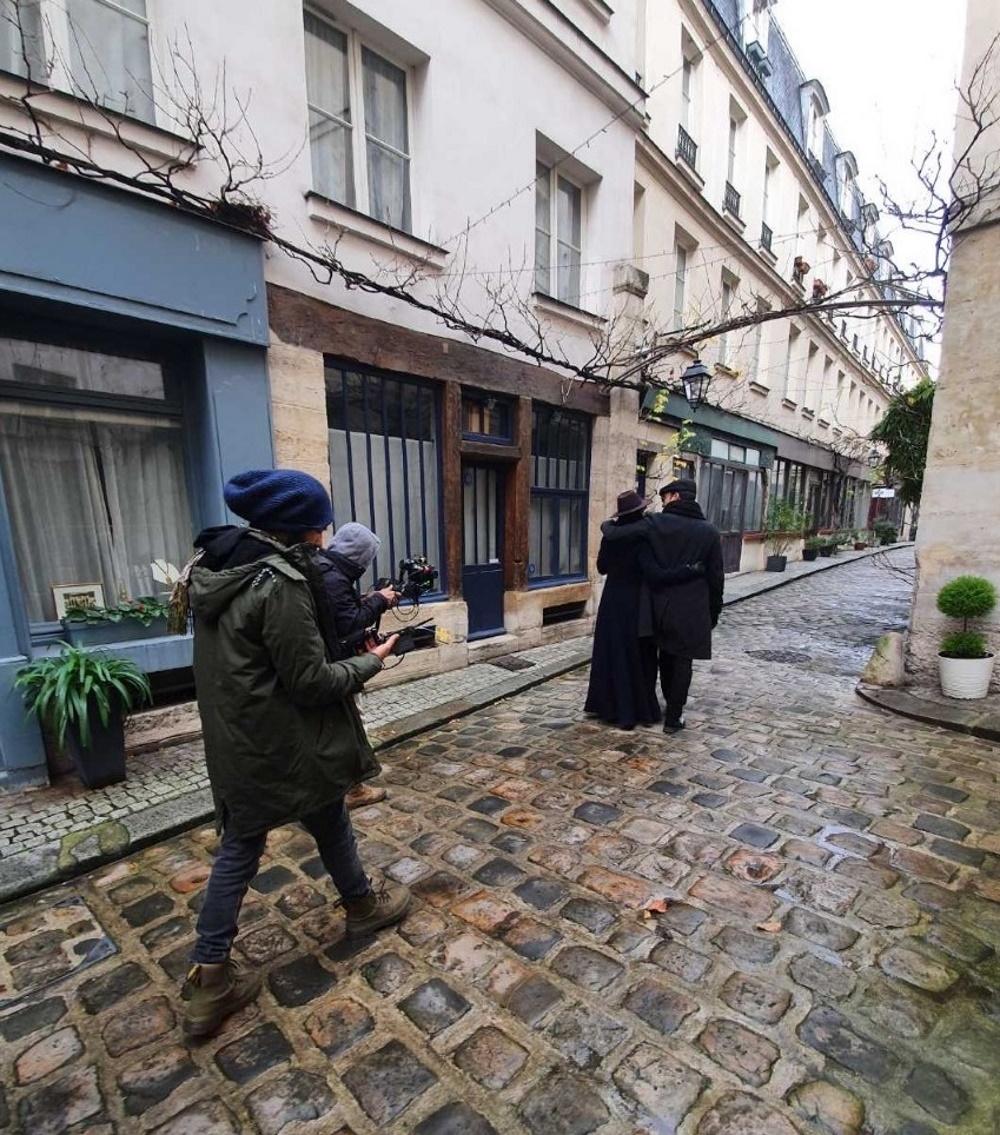 Η Γη της Ελιάς: Το Ταξίδι του μέλιτος στο Παρίσι του Γιώργη και της Ιουλία – Φωτογραφίες