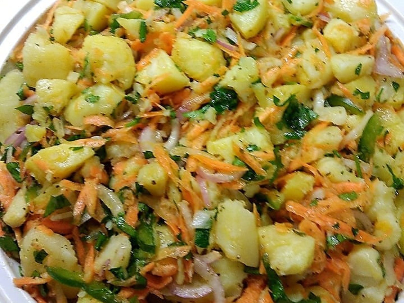 Πατατοσαλάτα -με -πίκλες-