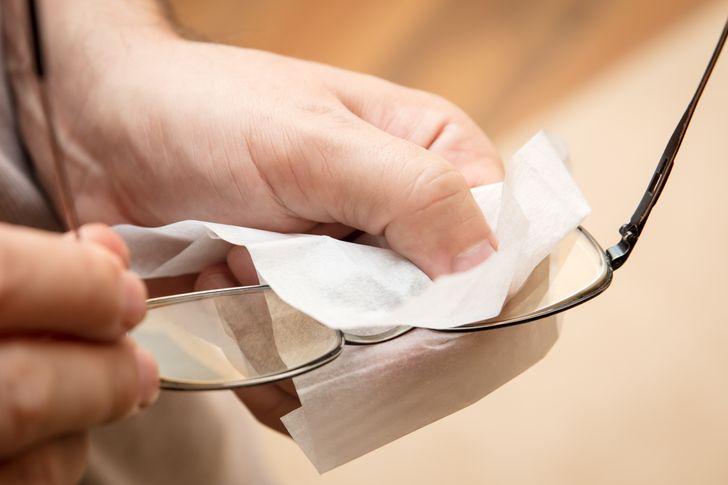 12-έξυπνα κόλπα-για-να-διατηρήσετε-τα-είδη σπιτιού-πιο-πολύ-