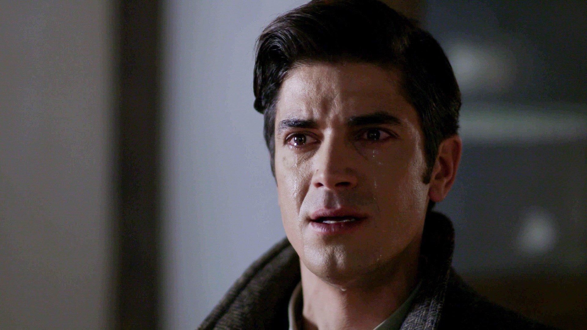 Άγριες Μέλισσες: Ο Δουκας ζητά δημόσια συγνώμη από τον Λάμπρο