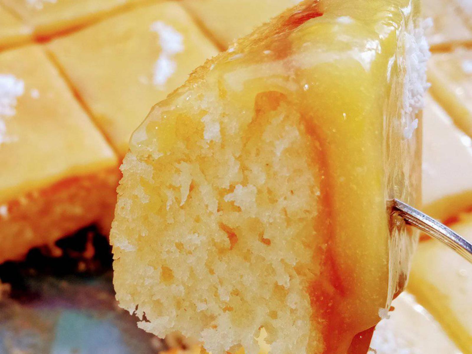 Λαχταριστό- κέικ- λεμόνι- με- επικάλυψη-