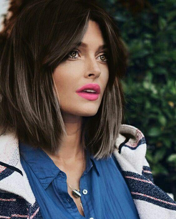 πλάγιες αφέλειες-στις-τάσεις 2022-για-τα-γυναικεία κουρέματα-ιδέες-