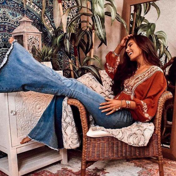 hippie style-τάσεις-στο-γυναικείο ντύσιμο-για-τον-Χειμώνα 2022-