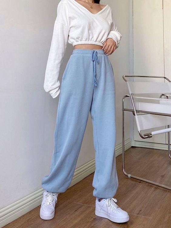 soft girl-style-τάσεις-στο-γυναικείο-ντύσιμο-Χειμώνας 2022-