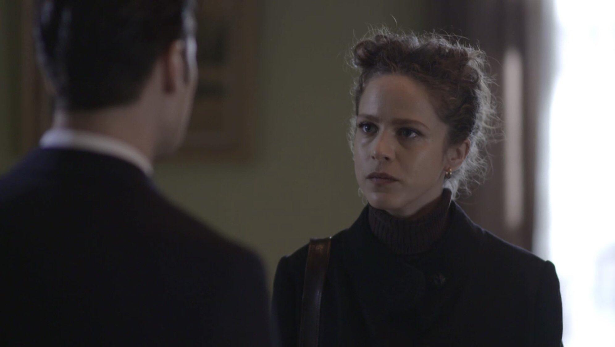 Άγριες Μέλισσες : O Νικηφόρος μαθαίνει για τον εκβιασμό της Ρένας στην Ασημίνα