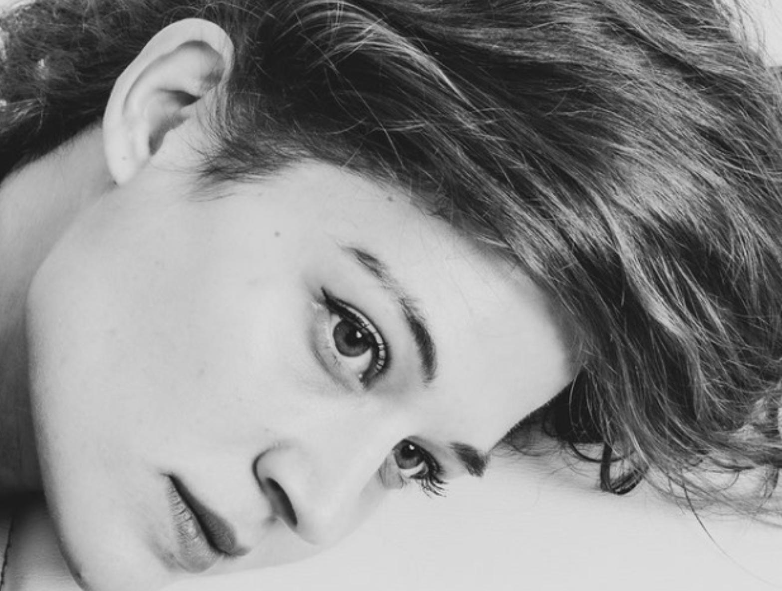 Άγριες Μέλισσες : O Νικηφόρος μαθαίνει για τον εκβιασμό της Ρένας στην Ασημίνα