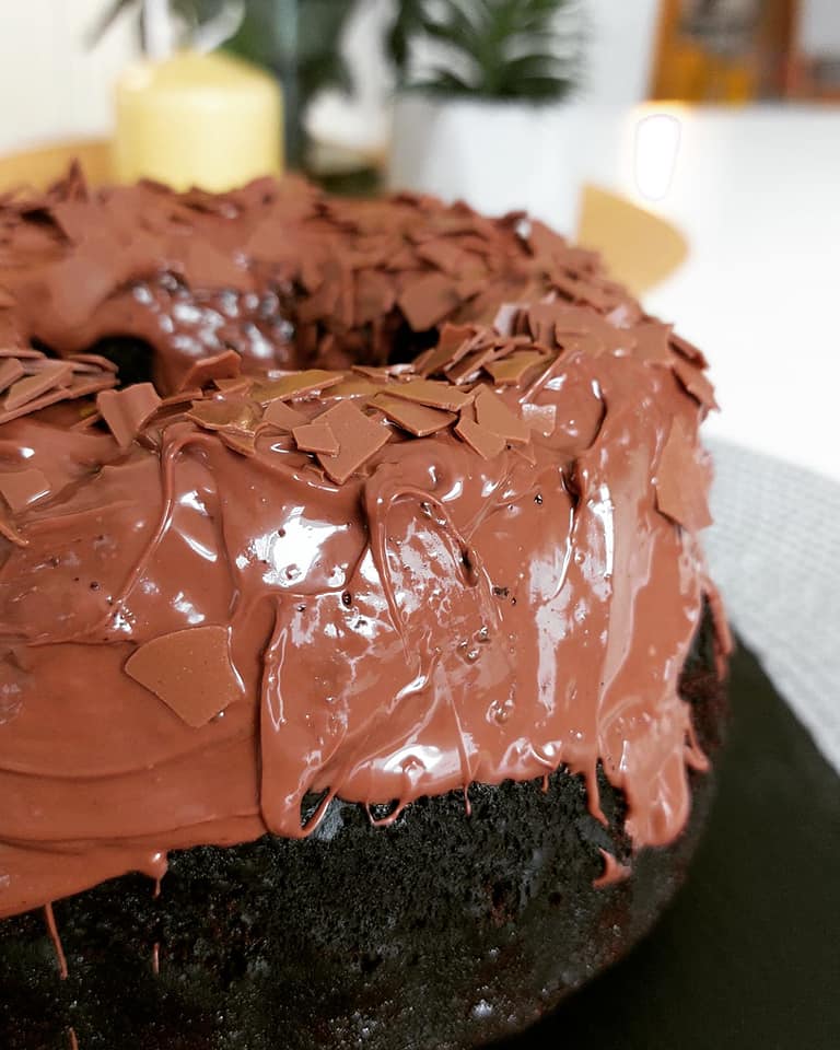 κέικ -σοκολάτας- τούμπανο- κέικ -σοκολάτας- τούμπανο-