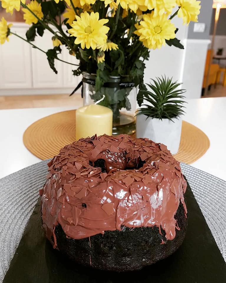 κέικ -σοκολάτας- τούμπανο- κέικ -σοκολάτας- τούμπανο-