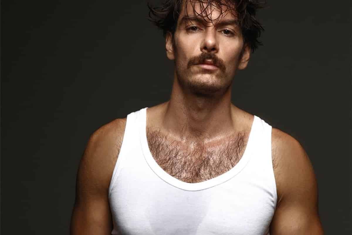 Άγριες μέλισσες: Ο Δούκας κινεί γη και ουρανό για να βρει το δολοφόνο του Κωνσταντή