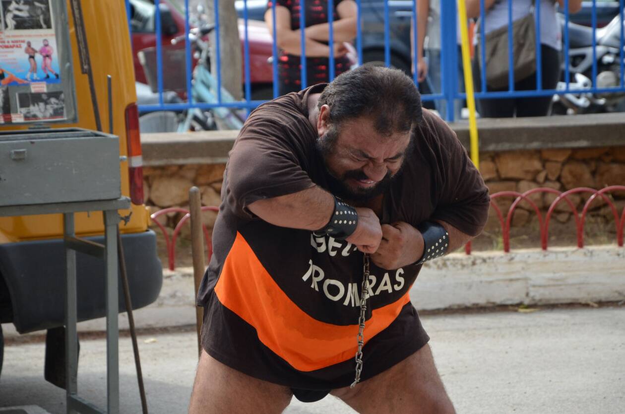 Γιώργος- Τρομάρας- Γιώργος- Τρομάρας-