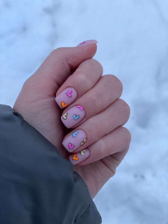 ματ-νύχια-με-καρδούλες-για-τον-Άγιο Βαλεντίνο-ιδέες- ματ-νύχια-με-καρδούλες-για-τον-Άγιο Βαλεντίνο-ιδέες-