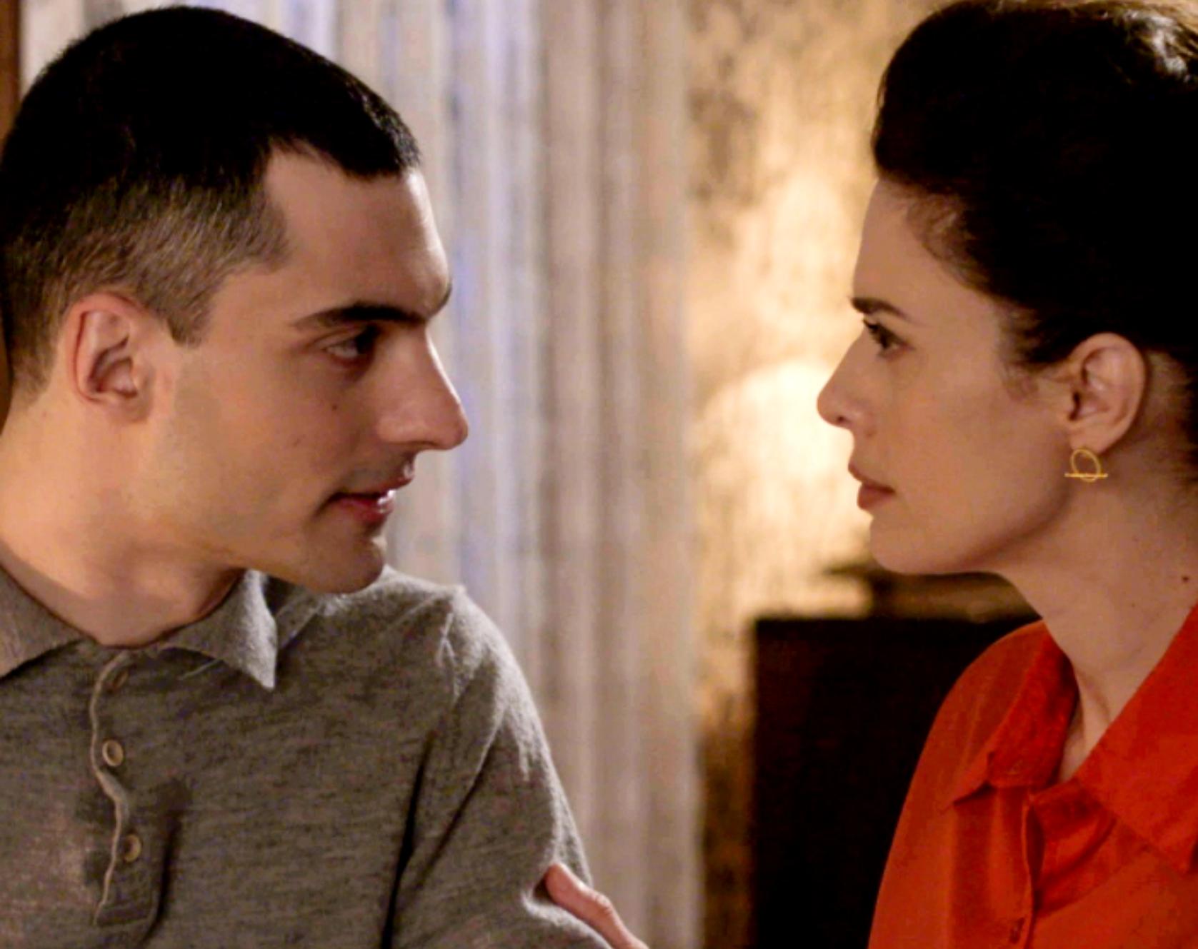 Άγριες Μέλισσες: O Λευτέρης γίνεται ο καλός γιος του Ακύλα