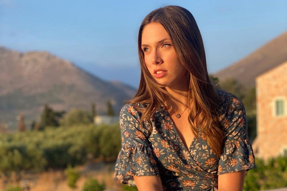 Η- Γη -της- Ελιάς- Μυρτάλη-