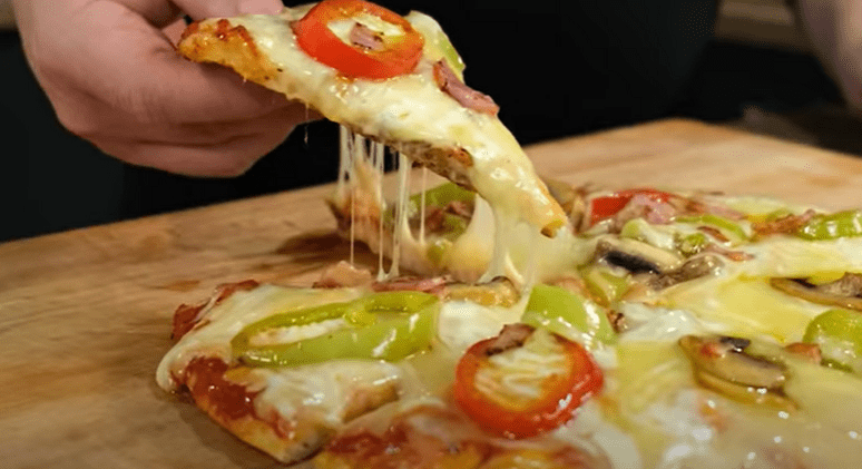πίτσα -χωρίς- μαγιά- στο- τηγάνι-