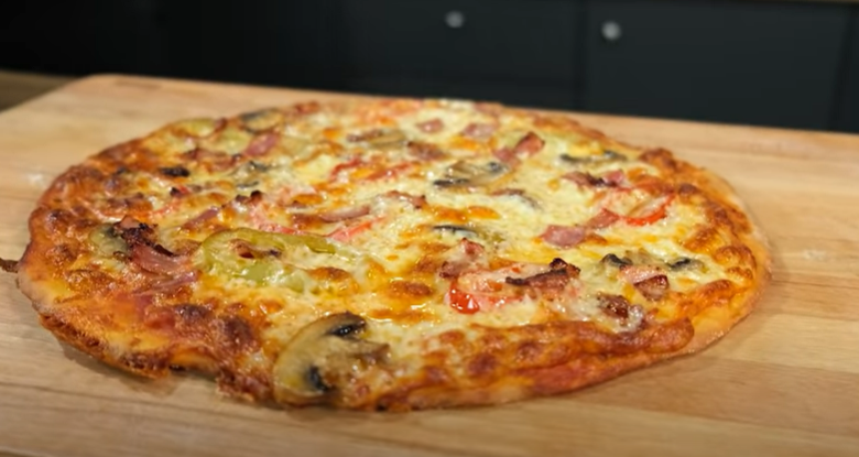 πίτσα -χωρίς- μαγιά- στο- τηγάνι-