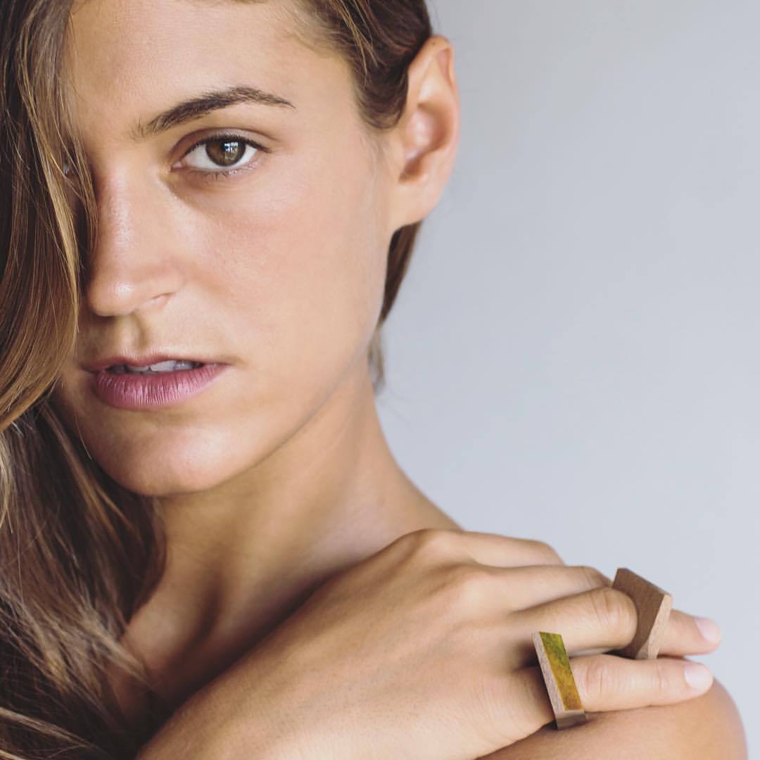 Σκοτεινή θάλασσα: Η Άννα είχε δεσμό με το μπαμπά του Χρήστου