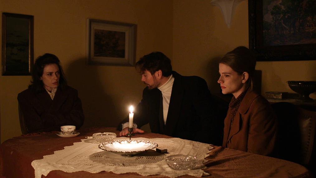 Άγριες Μέλισσες: Ο Λάμπρος δεν αντιδρά καλά με την εγκυμοσύνη της Ελένης