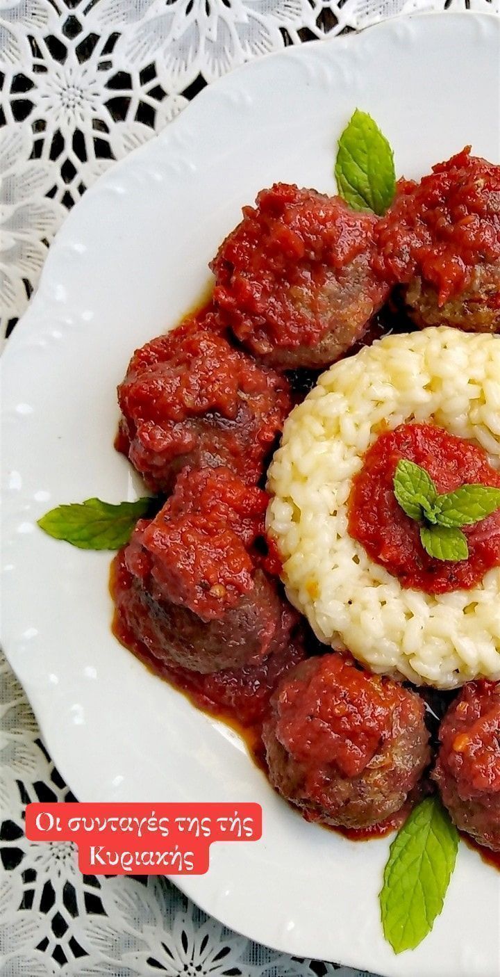 Κεφτεδάκια- της- γιαγιάς- με- σάλτσα-