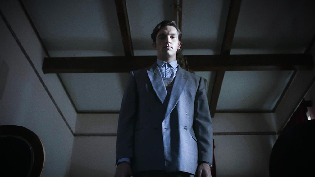 Άγριες Μέλισσες : Ποιον έχει μπαμπά η Κορίνα