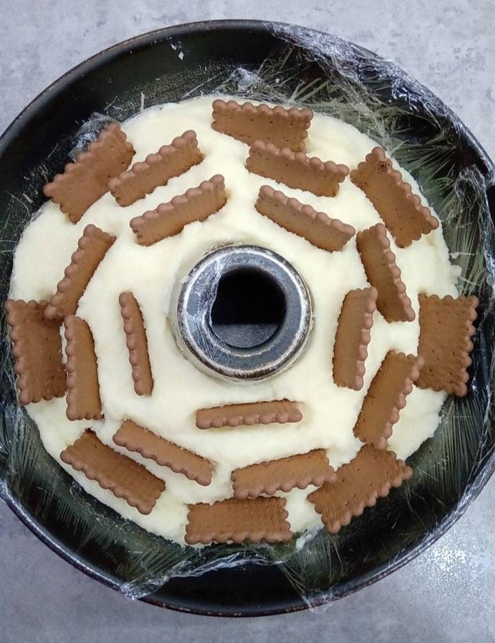 Λευκό-χαλβαδένιο-μπισκοτογλυκό-συνταγή- Λευκό-χαλβαδένιο-μπισκοτογλυκό-συνταγή-