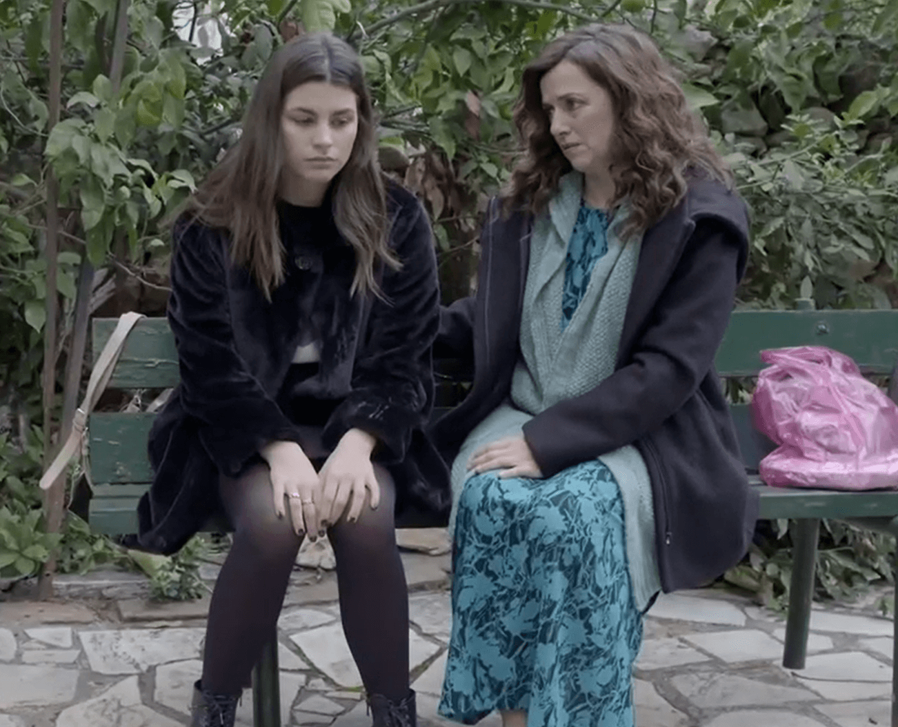 Σασμός: Η Θοδώρα αποκαλύπτει πως κατέθεσε ψεύτικα για τον Πετρή.