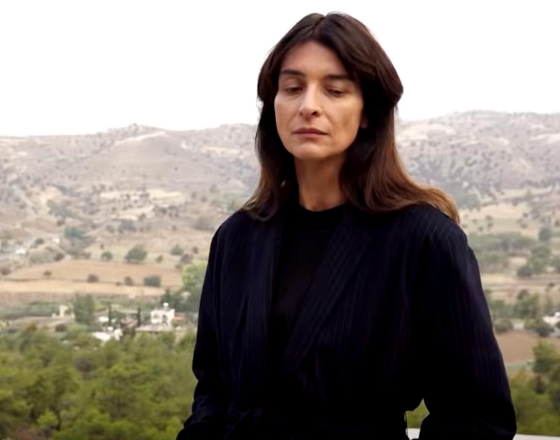 Η -Γη της- Ελιάς - Ιουλια - Η -Γη της- Ελιάς - Ιουλια -