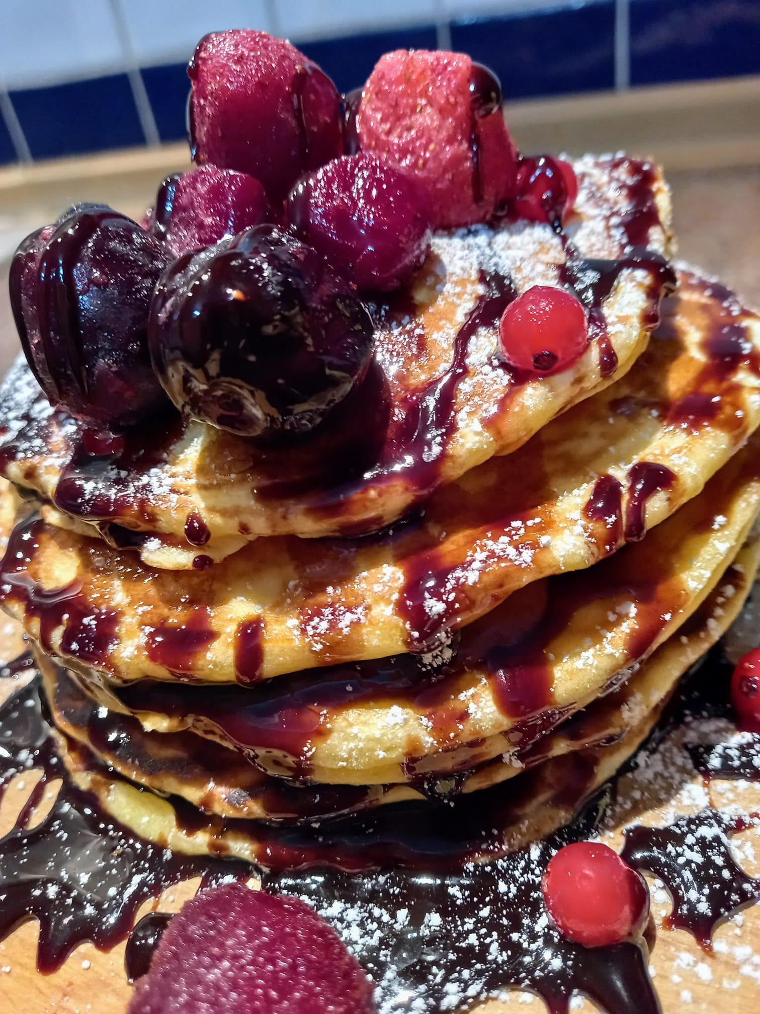 Pancakes-με μερέντα-και-σιρόπι σοκολάτας-συνταγή-