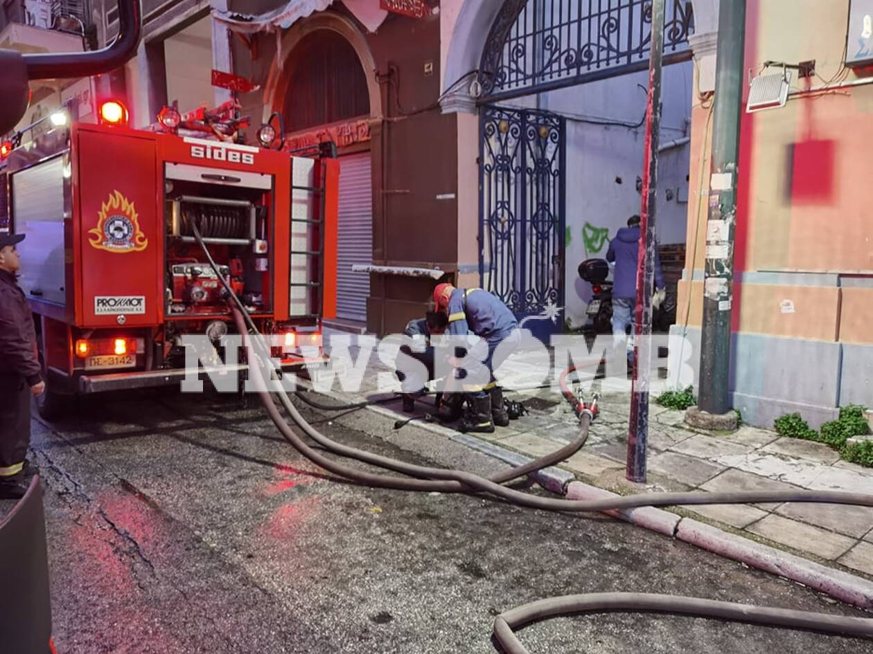 Τραγωδία: Ένας νεκρός ύστερα από πυρκαγιά σε σιδηρουργείο