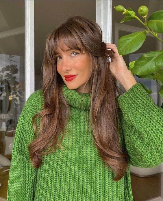 Bottleneck bangs: 15 ιδέες με την νέα τάση στις αφέλειες των μαλλιών Bottleneck bangs: 15 ιδέες με την νέα τάση στις αφέλειες των μαλλιών