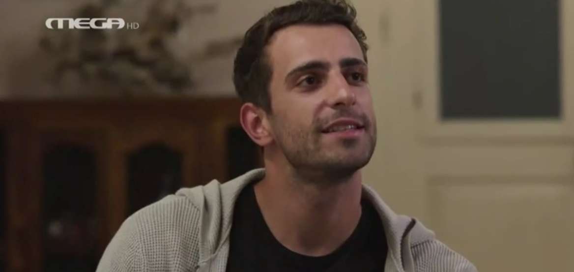 Η Γη της Ελιάς:  Ο Αλέξης τρελαίνεται τελείως