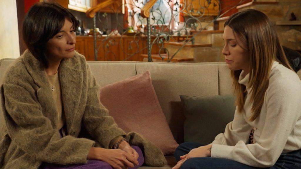 Η Γη της Ελιάς: Η Χάιδω παρακαλάει τον Στάθη να συγχωρέσει την κόρη του