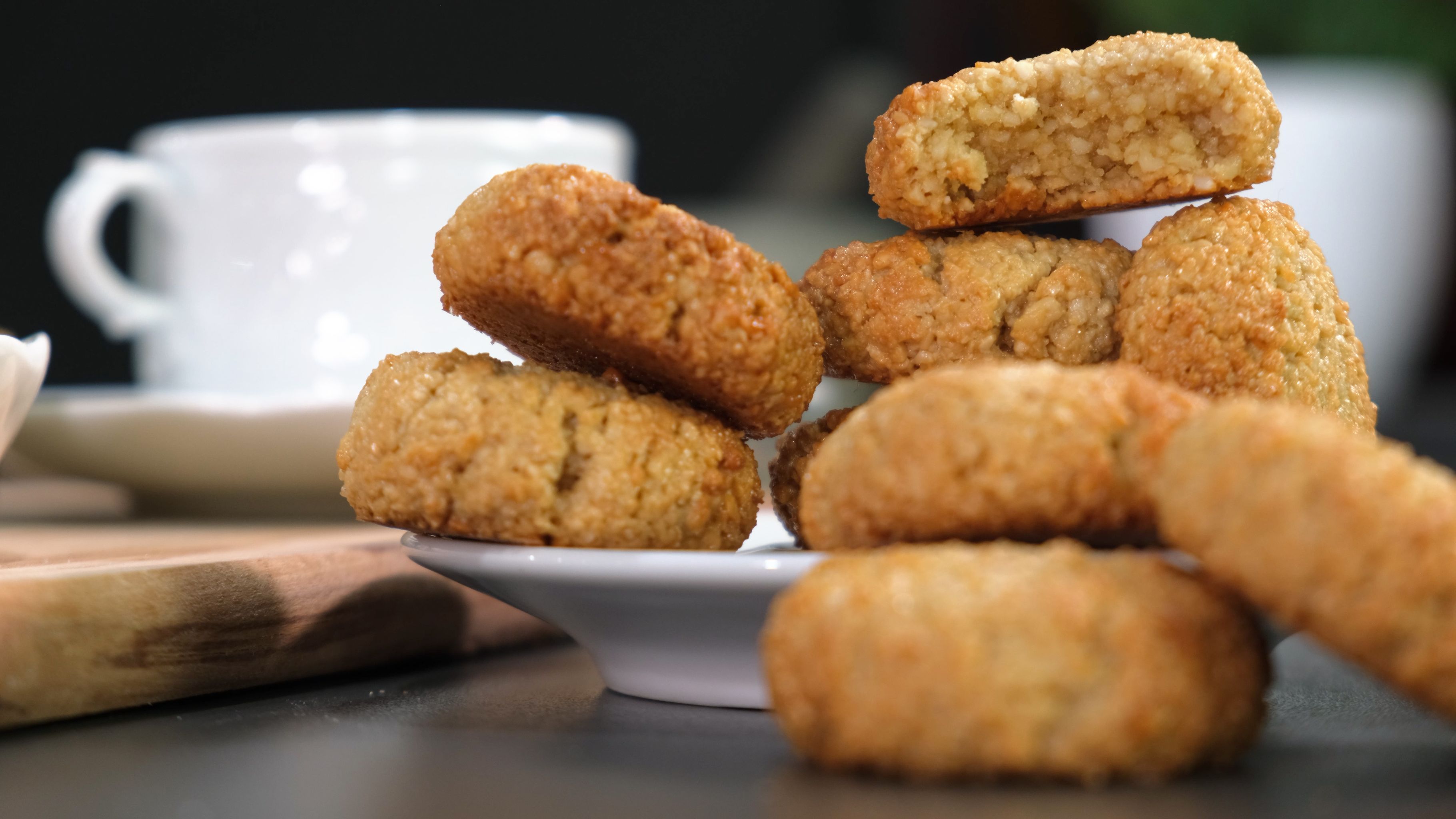 Μπισκότα -με- 3- υλικά- χωρίς -γλουτένη- Μπισκότα -με- 3- υλικά- χωρίς -γλουτένη-