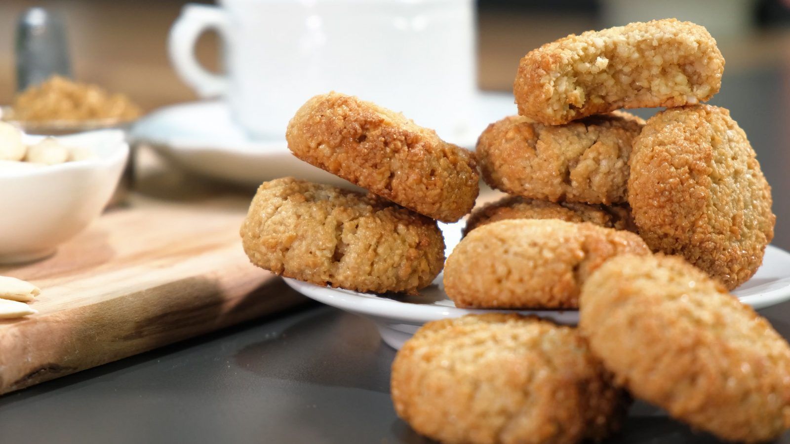 Μπισκότα -με- 3- υλικά- χωρίς -γλουτένη- Μπισκότα -με- 3- υλικά- χωρίς -γλουτένη-