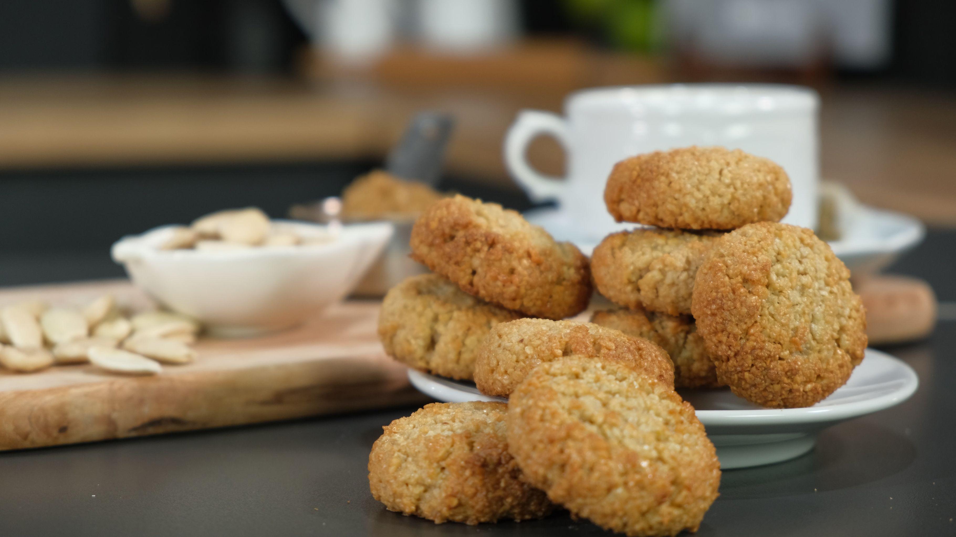 Μπισκότα -με- 3- υλικά- χωρίς -γλουτένη- Μπισκότα -με- 3- υλικά- χωρίς -γλουτένη-