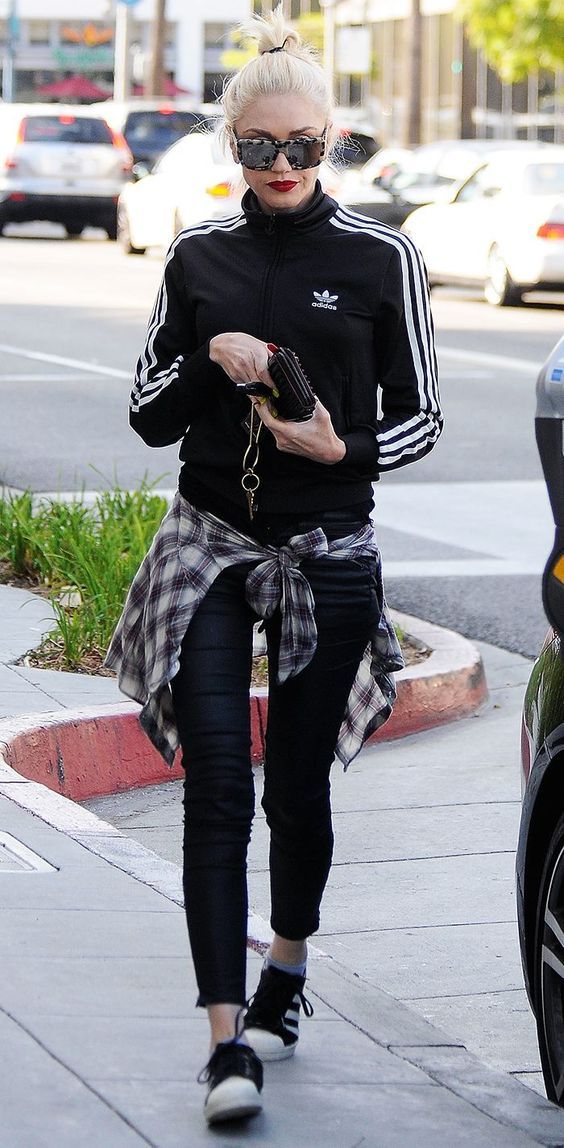 μαύρη-αθλητική ζακέτα-την-Άνοιξη 2022-τάσεις-