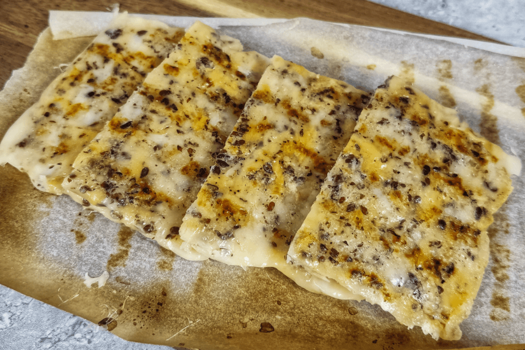 Εύκολη -τυρόπιτα- με- 6- υλικά-