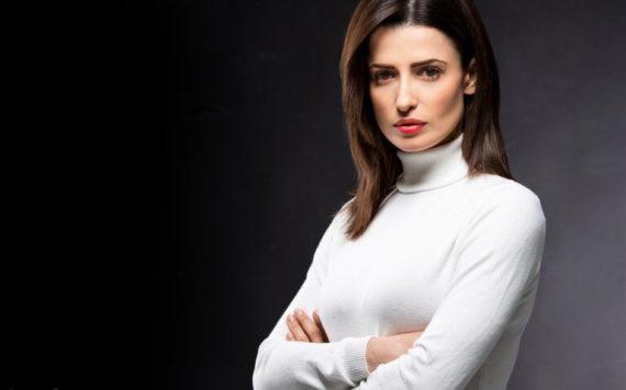 Η Γη της Ελιάς: Ο έρωτας Στάθη-Εύας φέρνει τα πάνω κάτω στη Μάνη