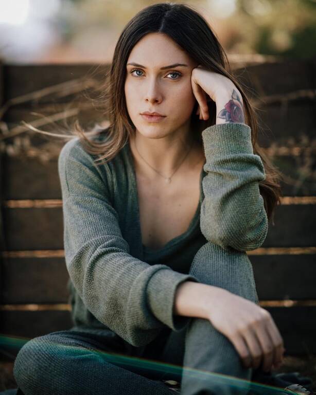 Η -Γη -της- Ελιάς- Μυρτάλη- Η -Γη -της- Ελιάς- Μυρτάλη-