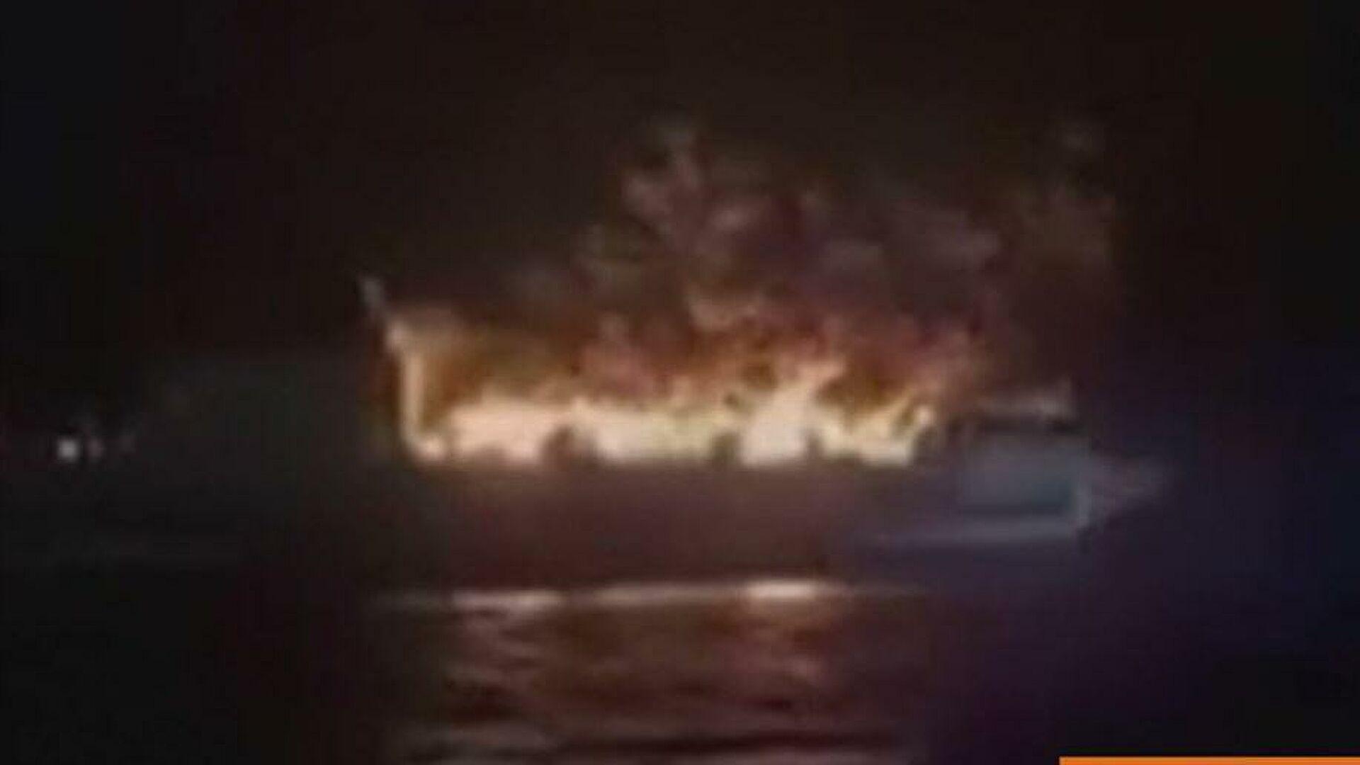 Φωτιά σε πλοίο ανοιχτά της Κέρκυρας – Έχει παραδοθεί στις φλόγες  – Ένας τραυματίας