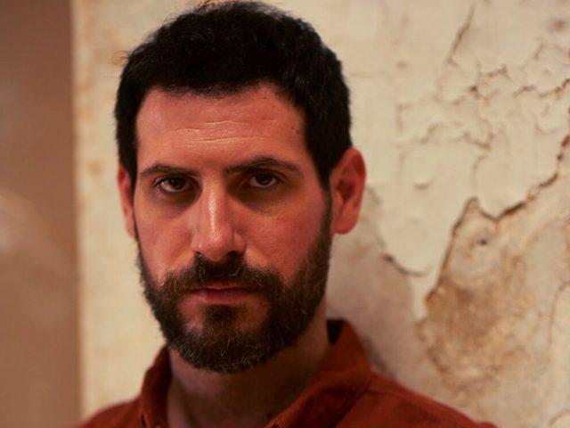 Σασμός: Η ιστορία του Άγγελου επαναλαμβάνεται