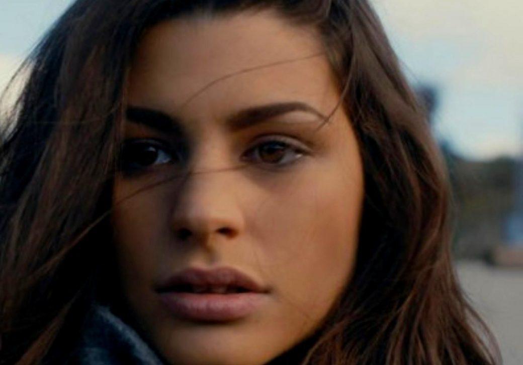 Σασμος : Θοδώρα και αστυνόμος Χριστογιάννης έρχονται κοντά