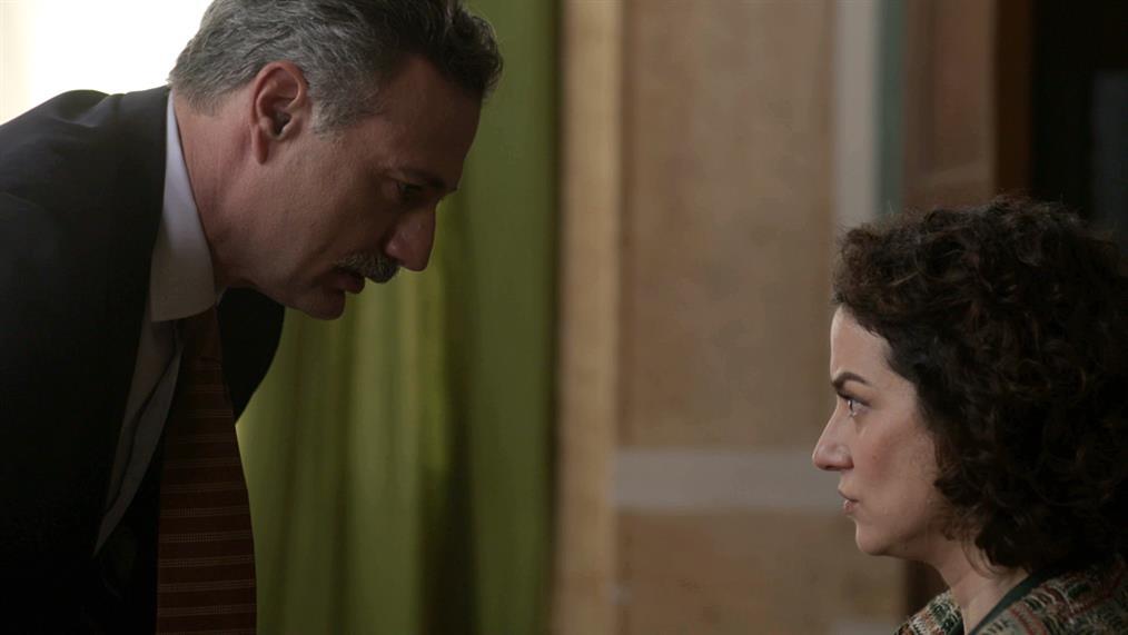 Άγριες Μέλισσες: Η Κορίνα Μαθαίνει πως ο Ακύλας δεν είναι μπαμπάς της