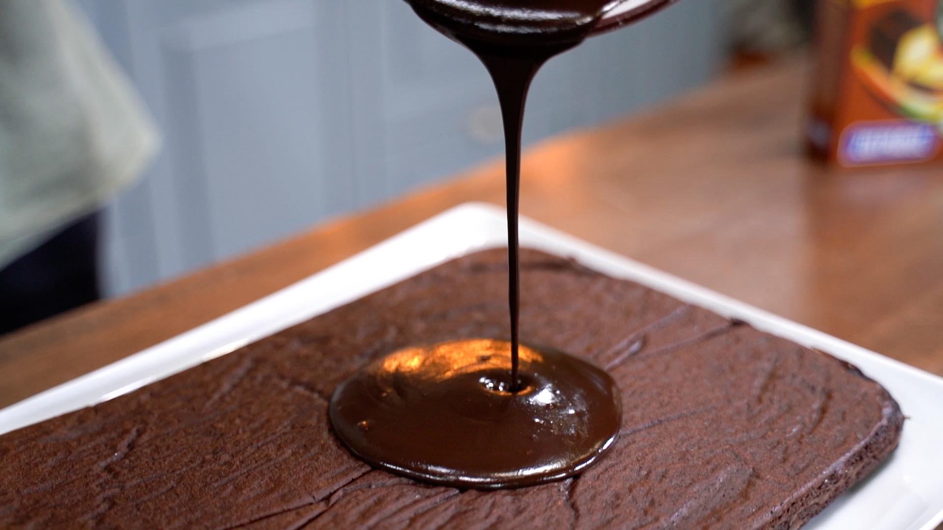 Σοκολατόπιτα -χωρίς -ζάχαρη -του -Δημήτρη -Μιχαηλίδη- Σοκολατόπιτα -χωρίς -ζάχαρη -του -Δημήτρη -Μιχαηλίδη-