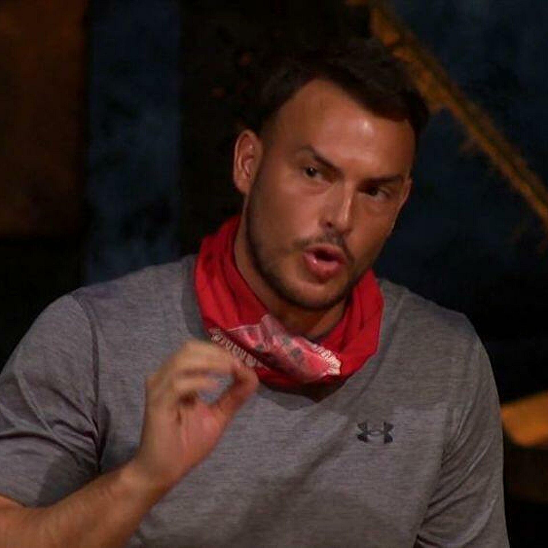 Σάκης-Αρσενίου-Survivor