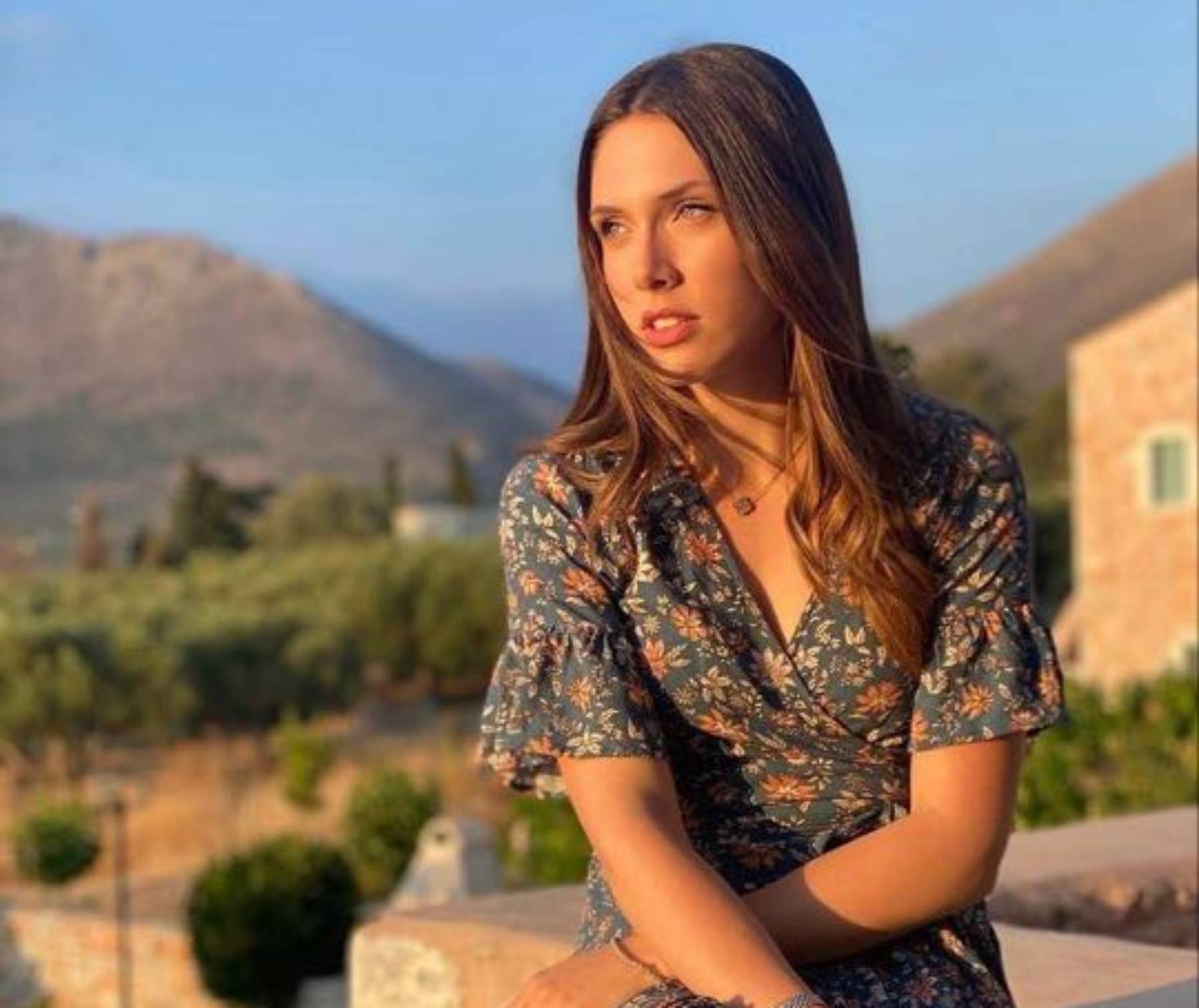 Η-Γη-της-Ελιάς-Μυρτάλη