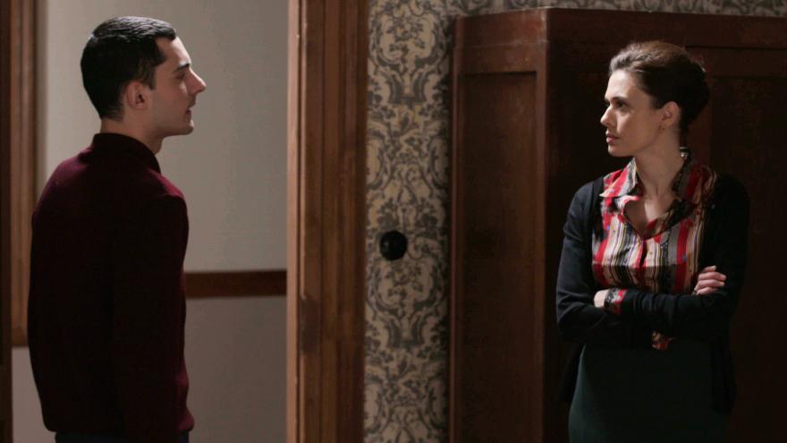 Άγριες Μέλισσες: Μυρσίνη με Ρένα προσπαθούν να πάρουν με το μέρος τους το Σέργιο