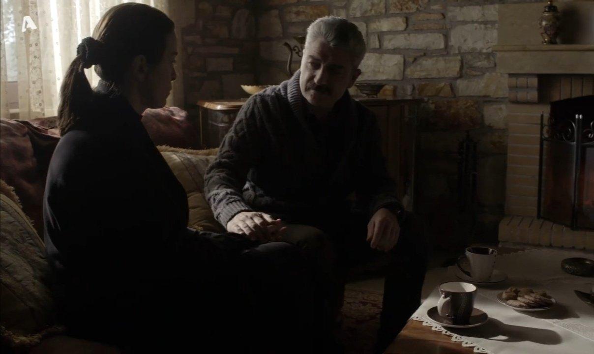 Σασμός: Μαρίνα σε ικετεύω μην φεύγεις!