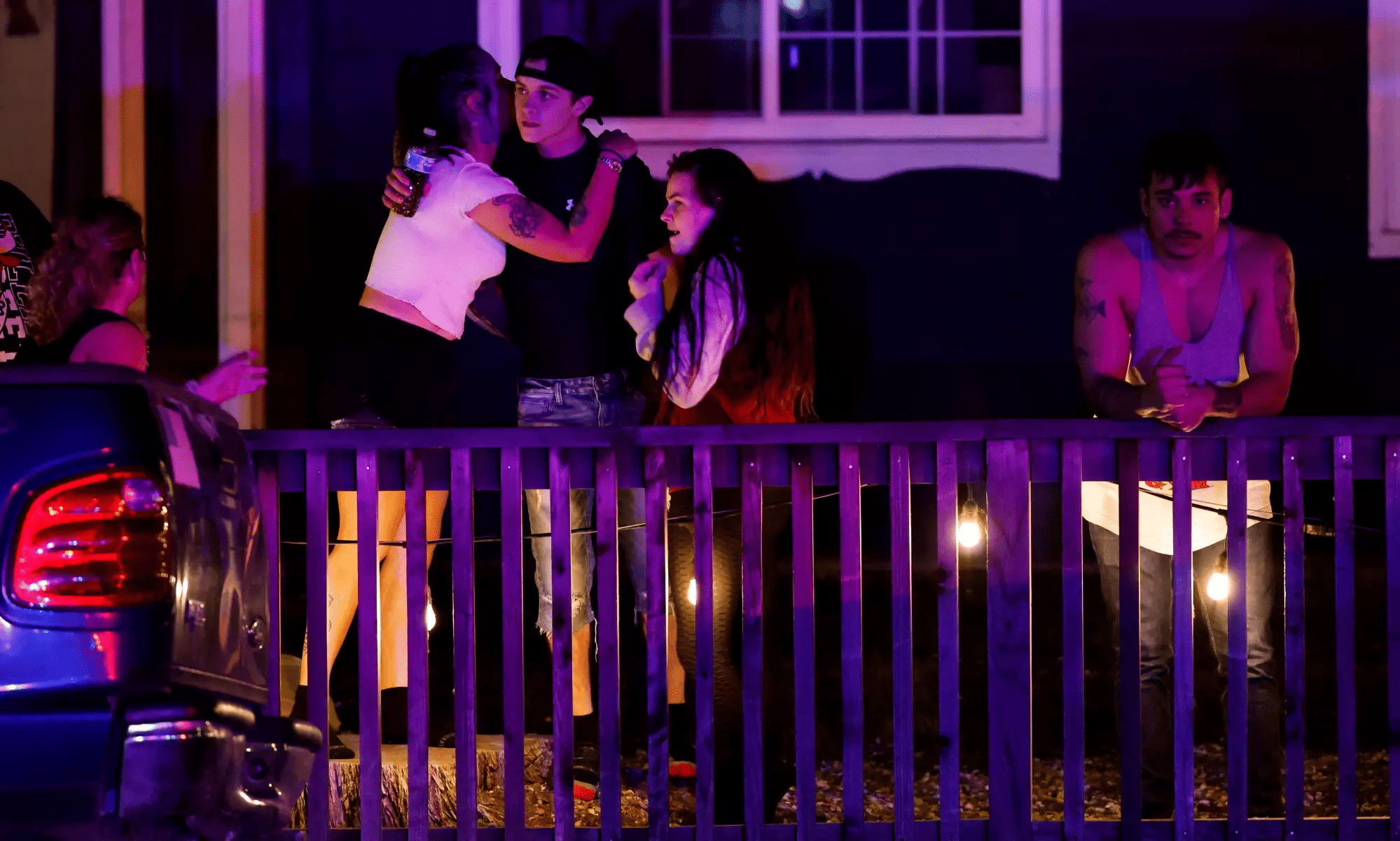 Φρίκη σε εκκλησία : Σκότωσε τα τρία του παιδιά κι έναν ακόμα πριν αυτοκτονήσει