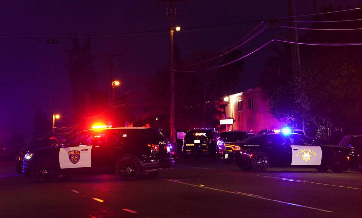 Φρίκη σε εκκλησία : Σκότωσε τα τρία του παιδιά κι έναν ακόμα πριν αυτοκτονήσει